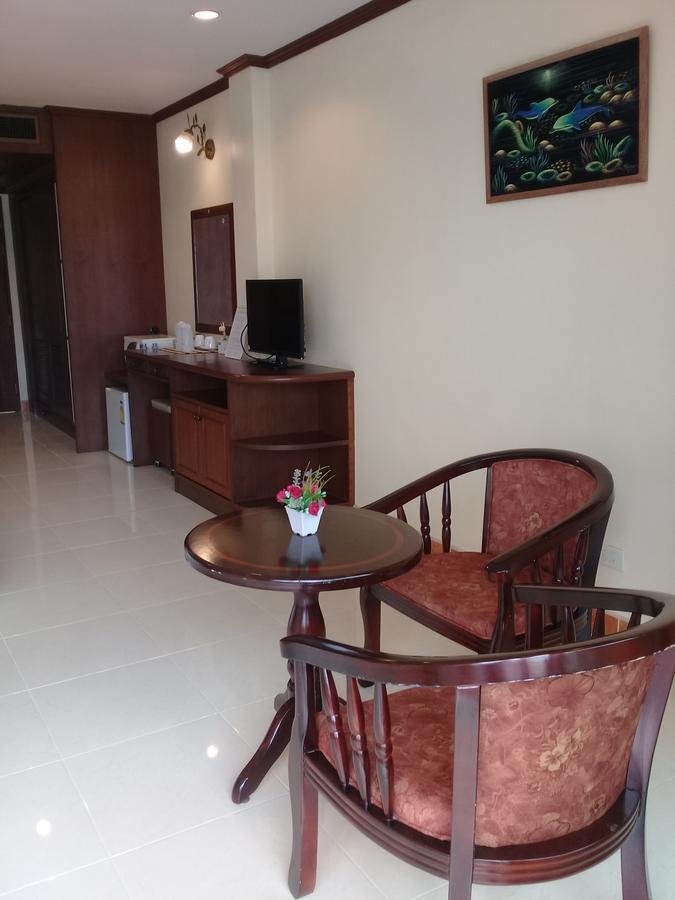 Ban Tyrol Hotel Patong Exterior photo