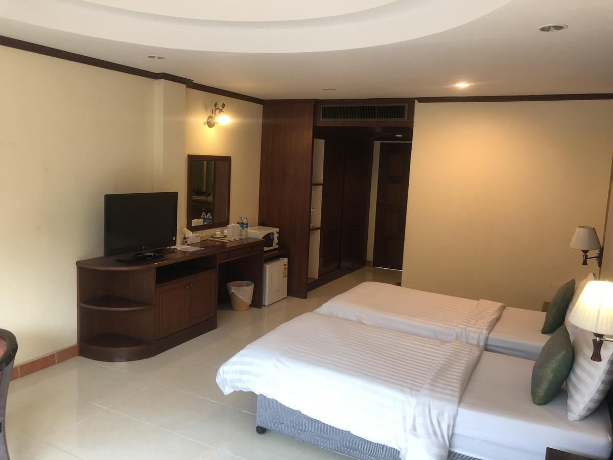 Ban Tyrol Hotel Patong Exterior photo